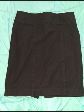 Banana Republic Black Pencil Skirt - Classic Tailored Silhouette